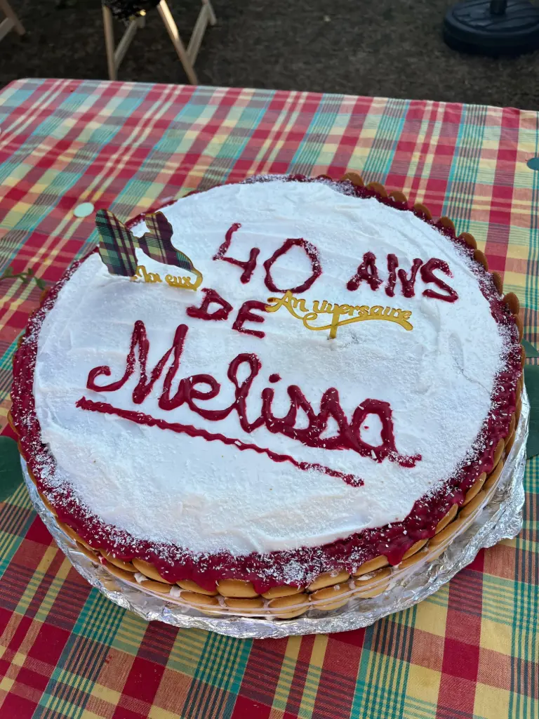 Mon blanc decoré au meringue ( la part )