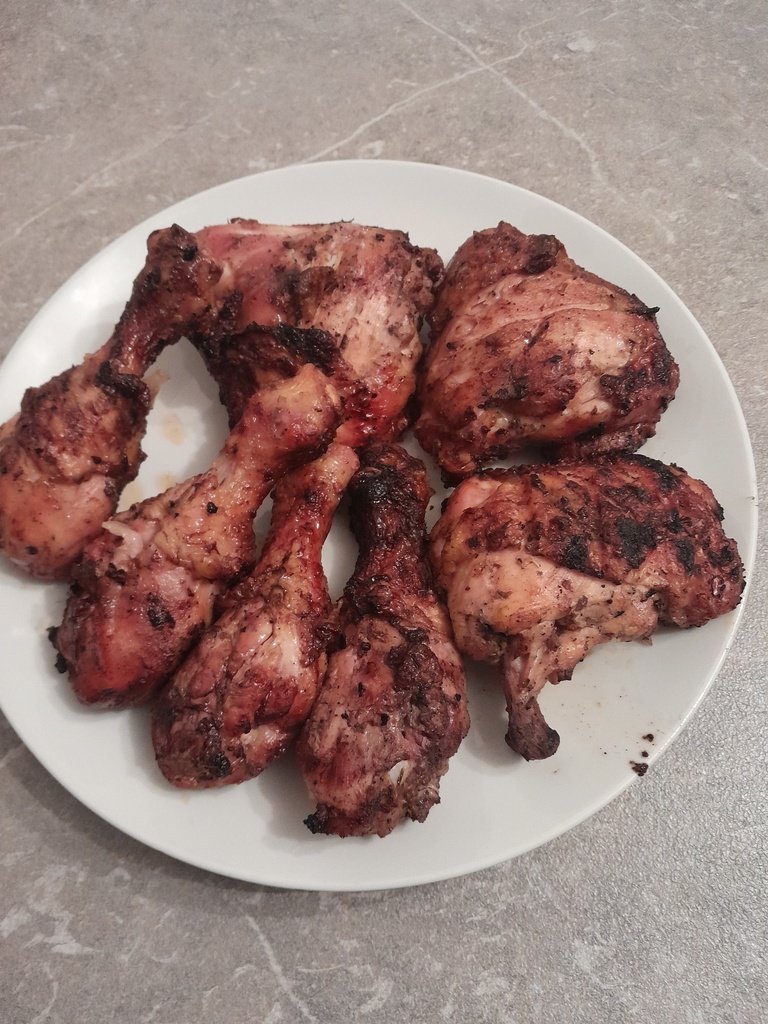 Cuisses  De Poulet braisé  la cuisse+  riz Basmati ( 1 Pers )