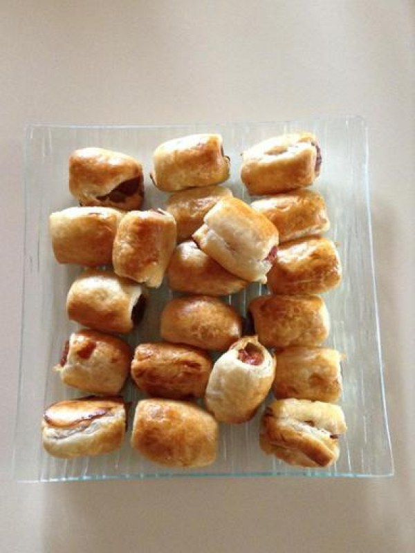 Roulés de saucisses aux moutarde ( 10 Pièces )