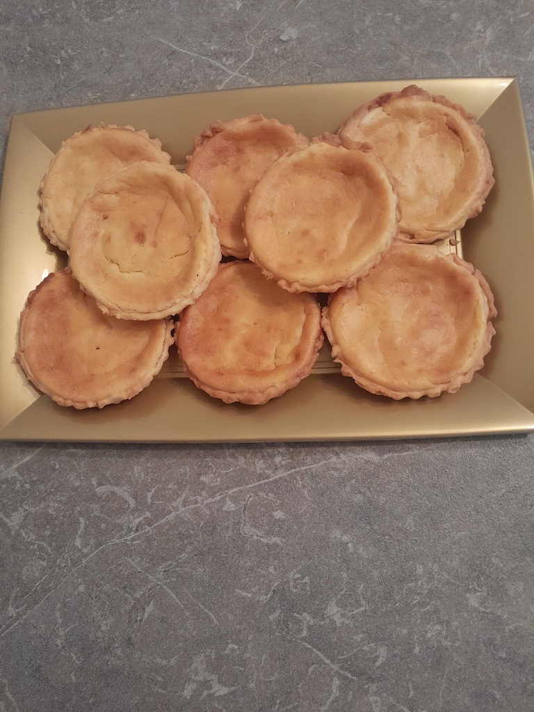 Tarte au mangue ( 1 pièce )