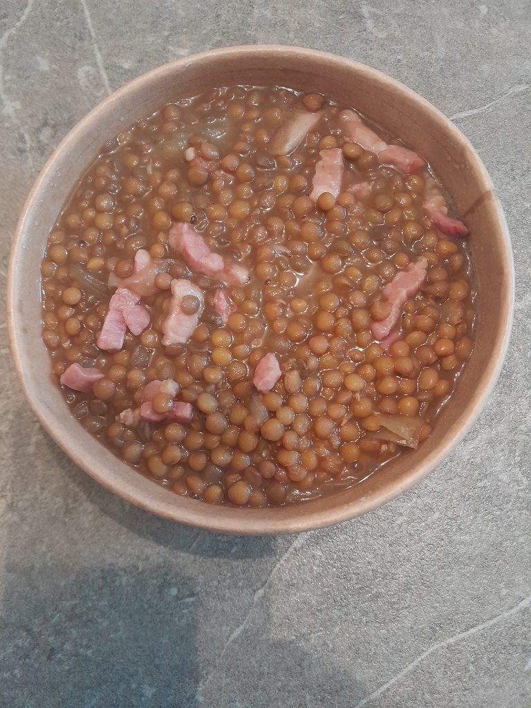 Lentille consommé  Aux Lardons( 1 PERS )